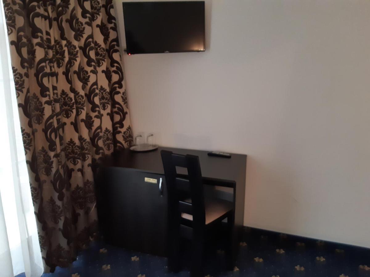 Hotel Ro&Mario Barlad Bîrlad Eksteriør billede